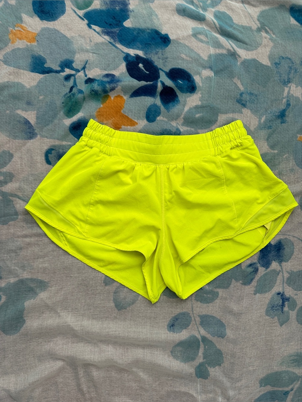 lululemon Neon Yellow Women's Athletic Shorts- Regular Hotty Hots Size 8